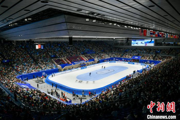 传承中续写新章:新一轮全国大众冰雪季在京开