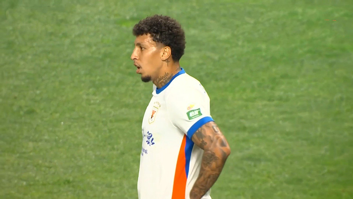 山东泰山客场溃败高原主场 遭遇赛季首败