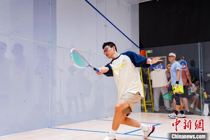 粤港澳大湾区壁球联赛广州启幕 百名选手共襄赛