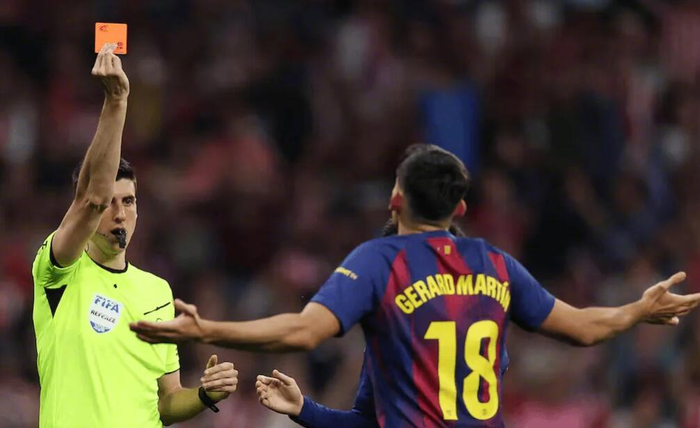 VAR改判引发皇马TV质疑 裁判标准不一致引争议